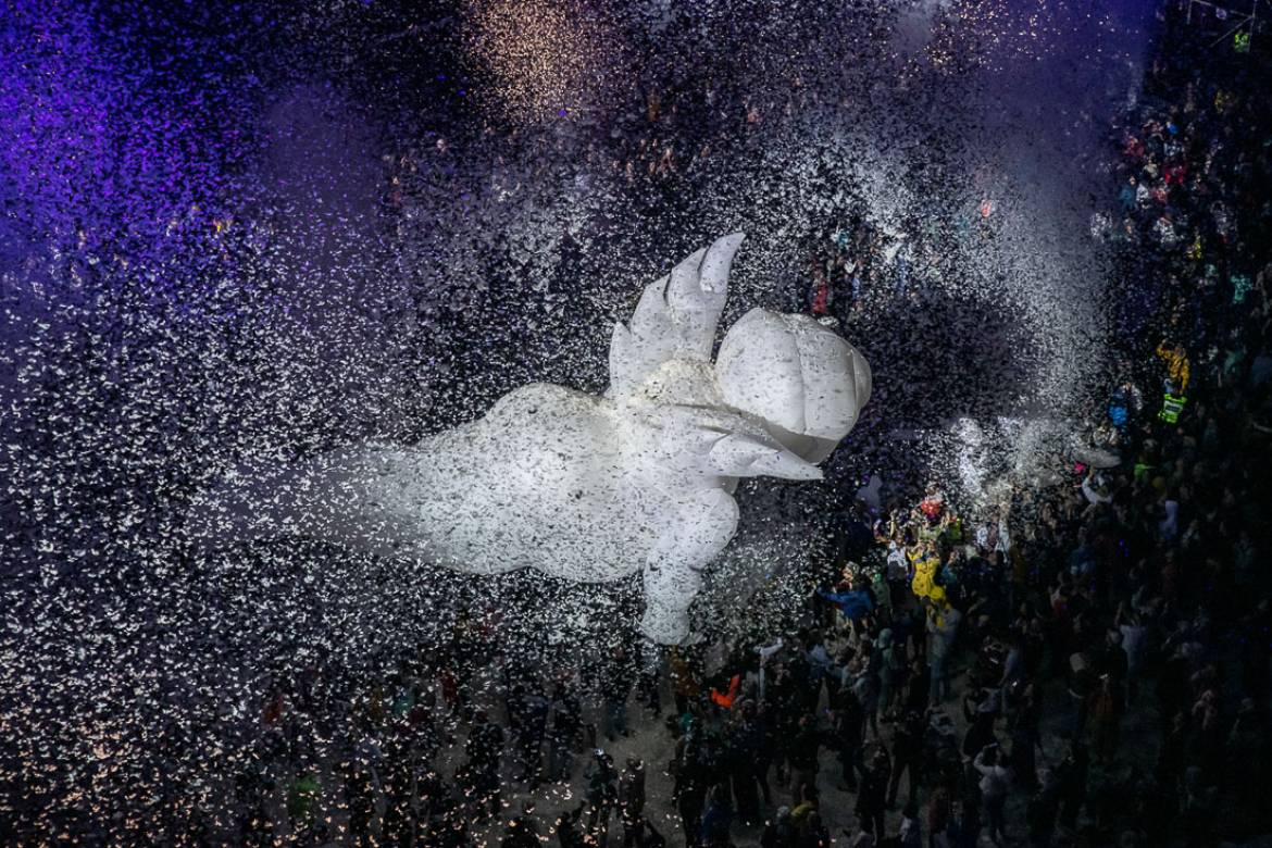 Compagnie gratte-Ciel, Place des anges sur la place Lazare-Goujon - (c) Alexandre Boissot